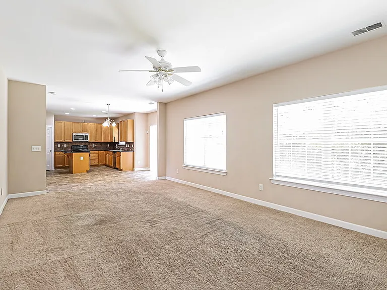 2865 Island Point Dr NW — Photo 5