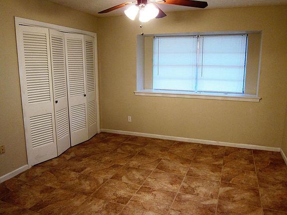 4th image of 4715 Galewood Ln