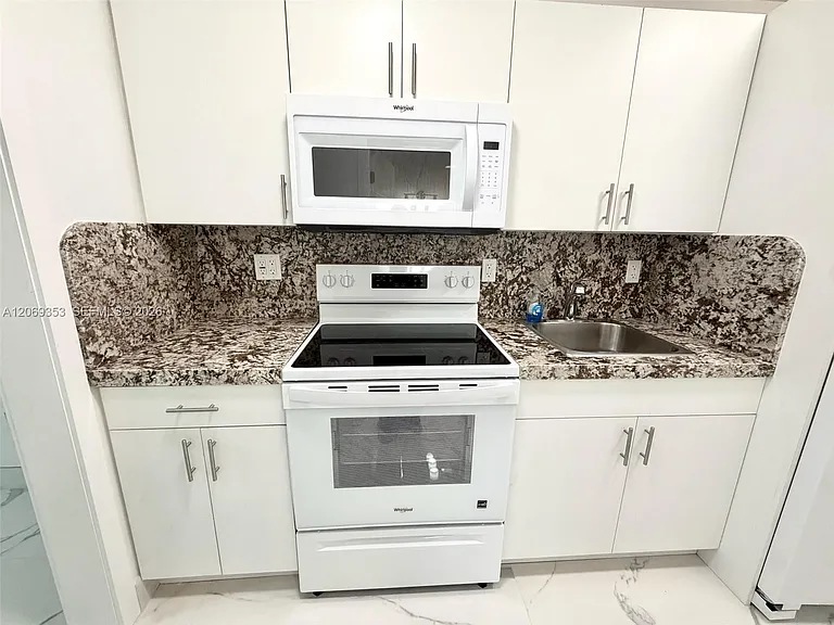 931 SW 82nd Ave #3 — Photo 13