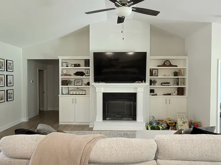 108 Godwin Ct — Photo 5