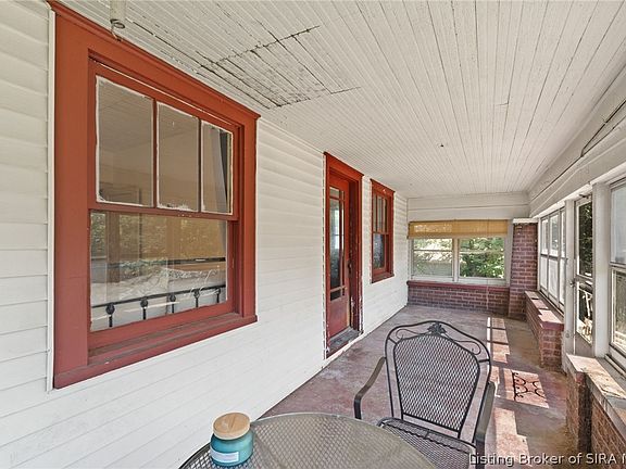4th image of 722 W 7th Street