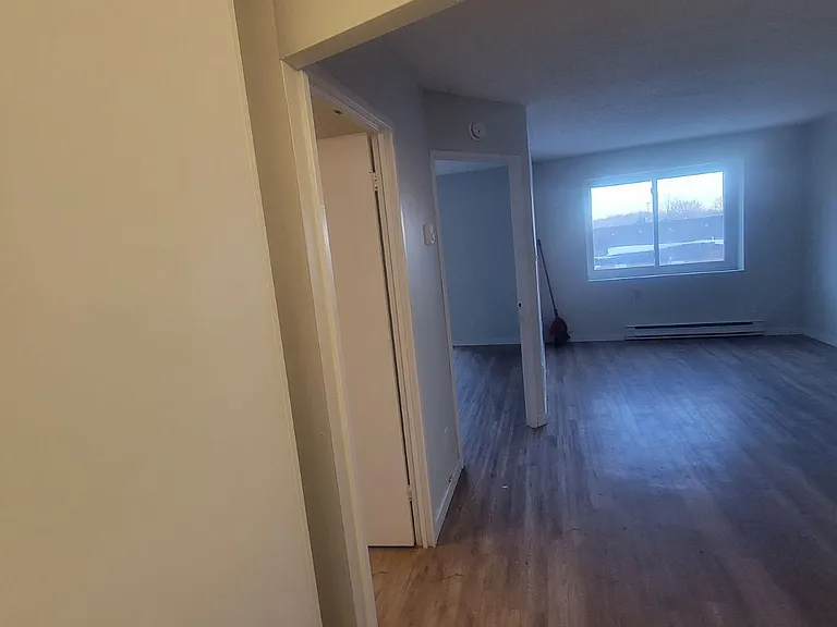 750 Laflin St — Photo 5