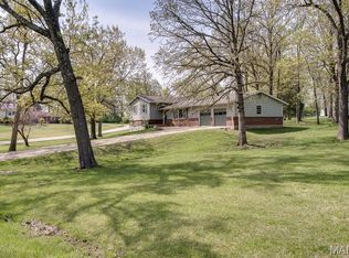 3008 Sharron Dr, Foristell, MO 63348