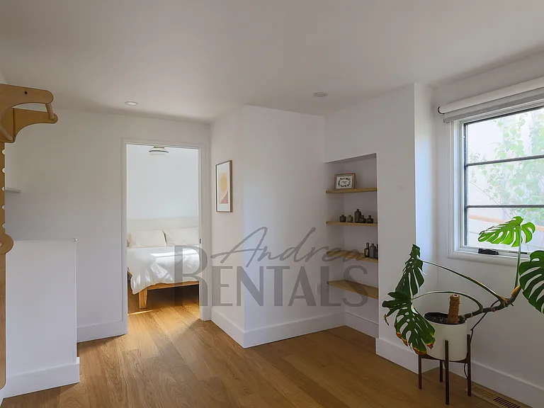 364 Coventry Rd — Photo 32