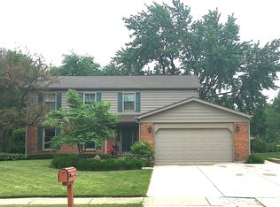 1715 Lake Eleanor Dr, Deerfield, IL 60015