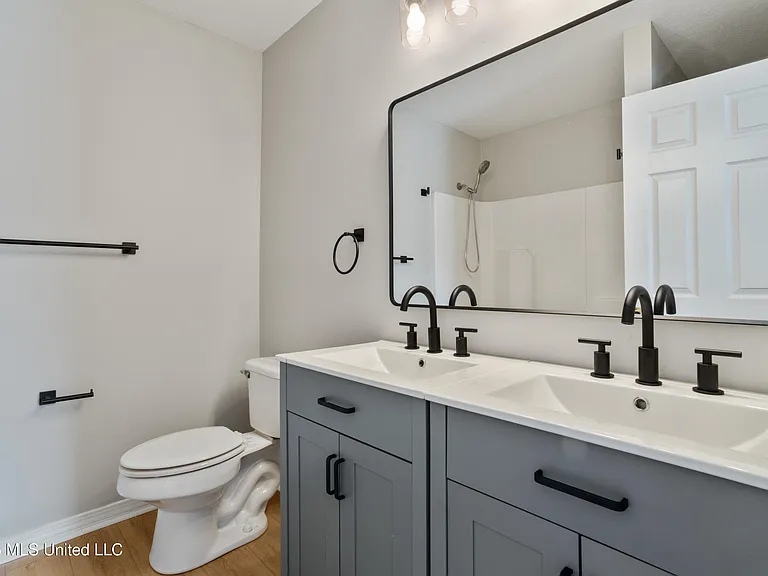 8205 Santa Fe Ave #A — Photo 11