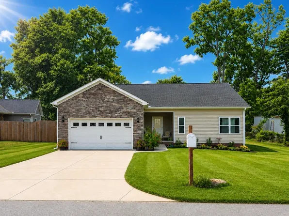 118 W Belvedere Rd, Greenville, SC 29605
