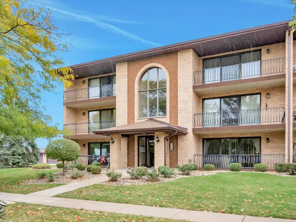 16019 Eagle Ridge Dr APT 2N, Tinley Park, IL 60477