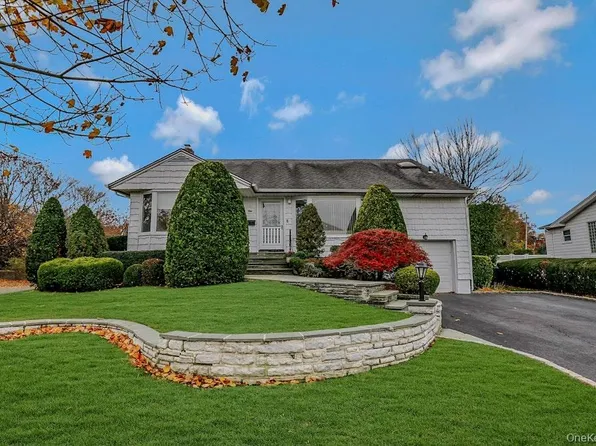 1 Fulton Place, Jericho, NY 11753