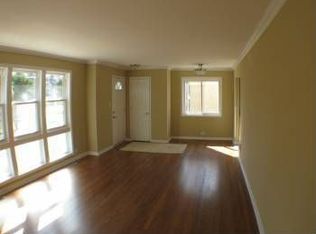 208 E Oakton St, Arlington Heights, IL 60004