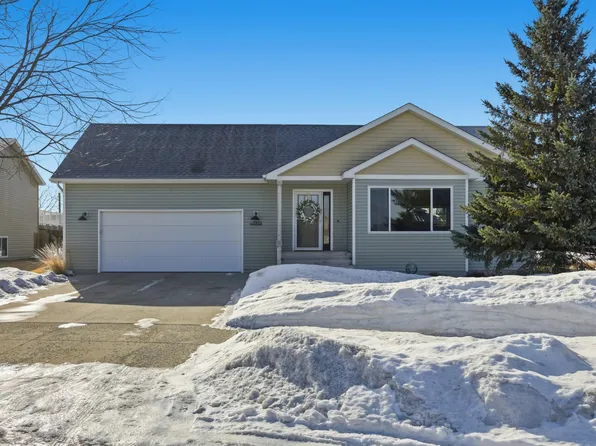 1573 43rd Ave S, Moorhead, MN 56560