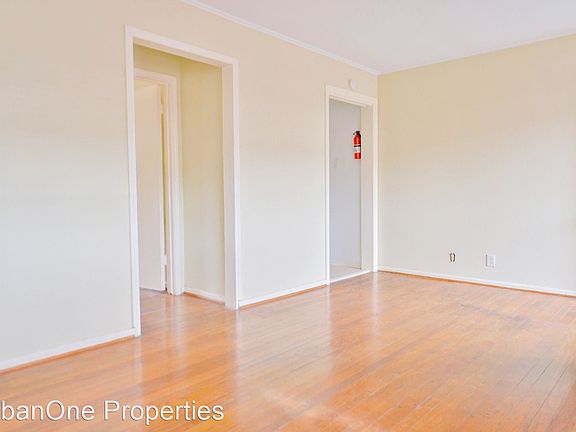 4th image of 2211 W Alabama St #8860149