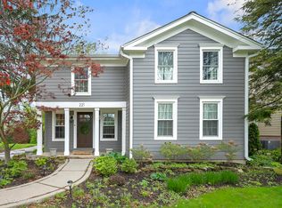 221 Jefferson St, Geneva, IL 60134