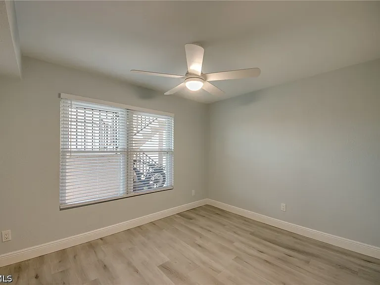 16881 Davis Rd #116 — Photo 32