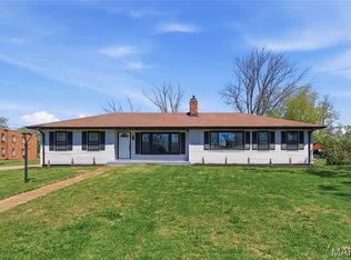 11333 Larimore Rd, Saint Louis, MO 63138