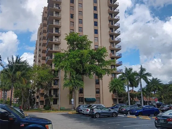 1470 NE 123rd St #A806, North Miami, FL 33161