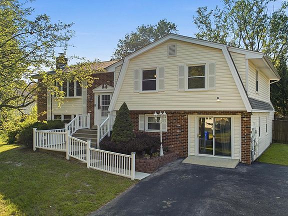 2nd image of 6320 Josephine Rd