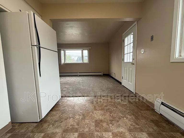 2100 4th St NE #2 — Photo 7