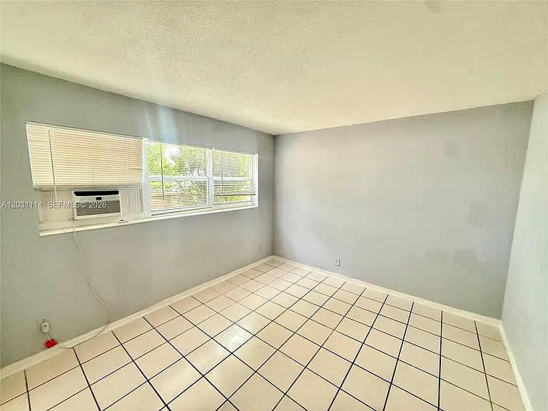 2917 Middle River Dr #2 — Photo 5
