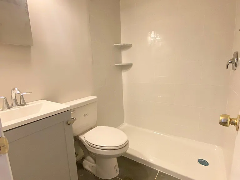 1917 Spring Garden St #5 — Photo 4