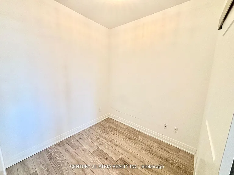 21 Park St E #712 — Photo 8