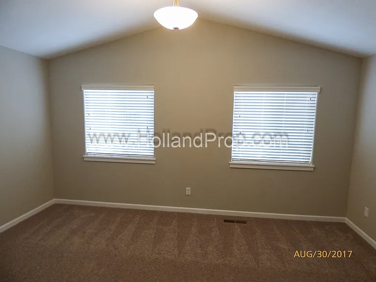 18390 Annamae Ln — Photo 15