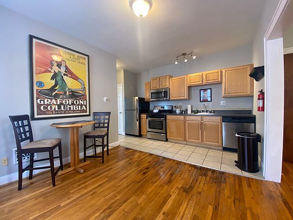 3rd image of 4959 Magnolia Ave #2W