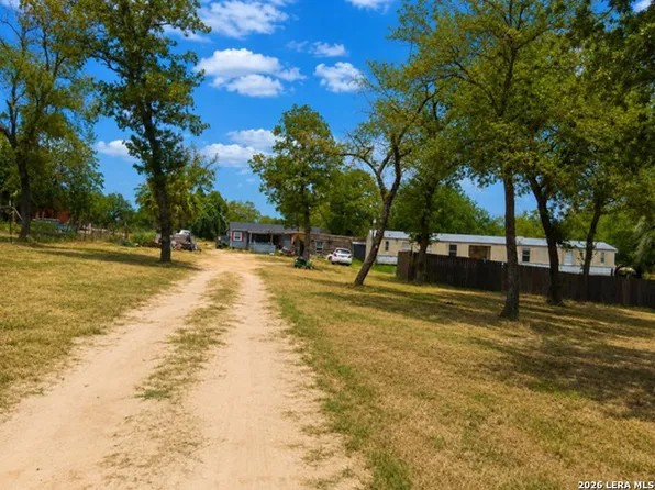 411 Peaceful Lane, San Antonio, TX 78264