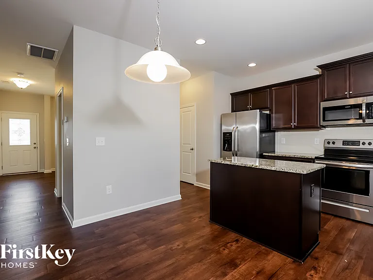 1509 Stark Spring St — Photo 5