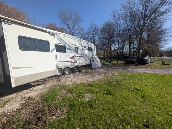 14800 Vevey Dr, Del Valle, TX 78617