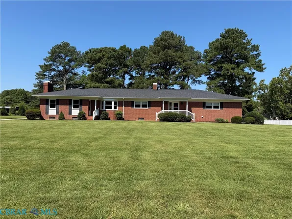 143 Watson Lndg, Saluda, VA 23149