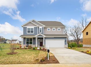 24 Avonwoods Dr, Staunton, VA 24401