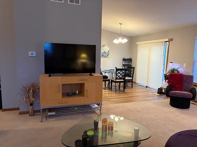 701 Blackstone Ct — Photo 8