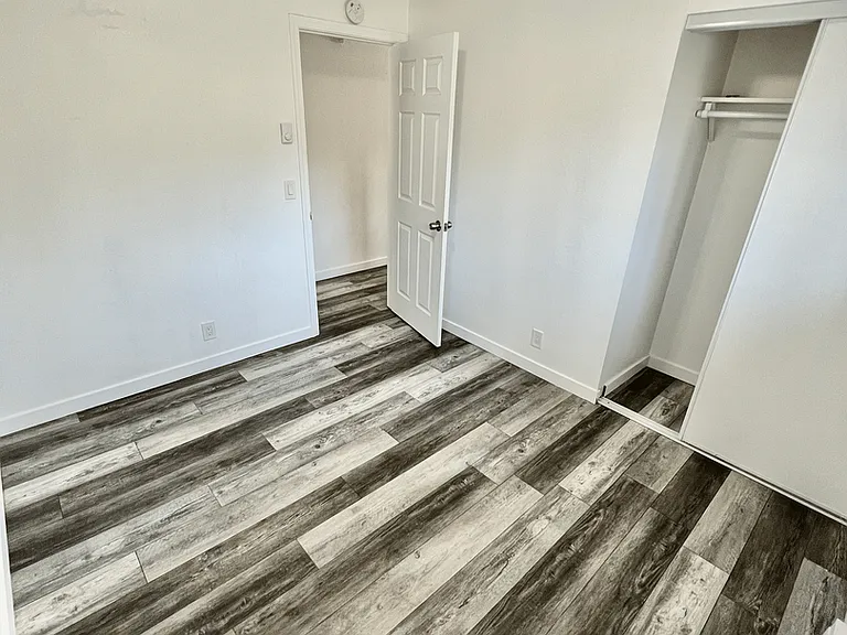 15444 10th Ave SW — Photo 18