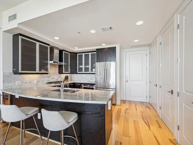 2207 Bancroft St #907 — Photo 6