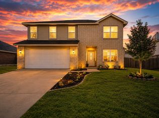 316 Spurlock Dr, Krum, TX 76249