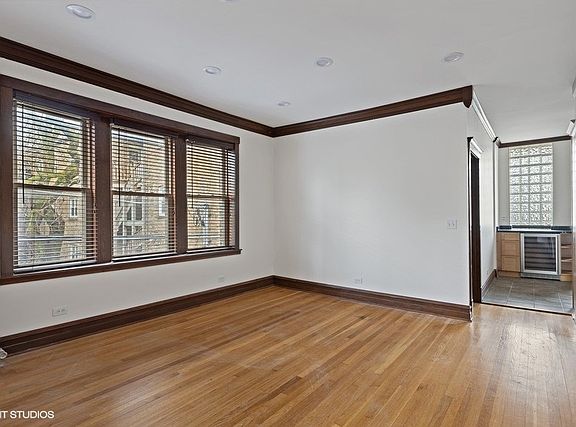 5th image of 1415 W Balmoral Ave APT 2