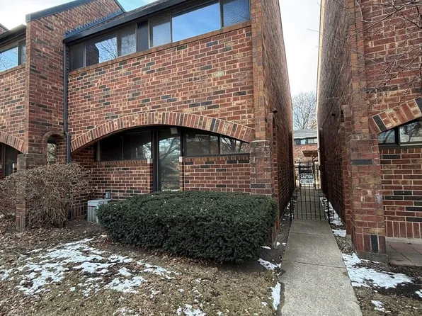 810 S May St, Chicago, IL 60607