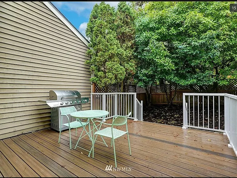 11801 NE 105th Ct — Photo 16