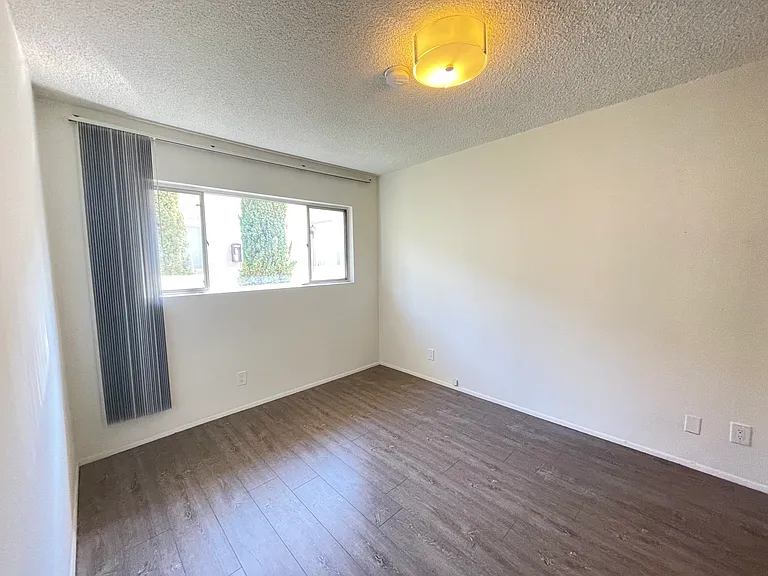 1544 N Fuller Ave #7B — Photo 6