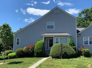347 Green Rock #347, Shelton, CT 06484