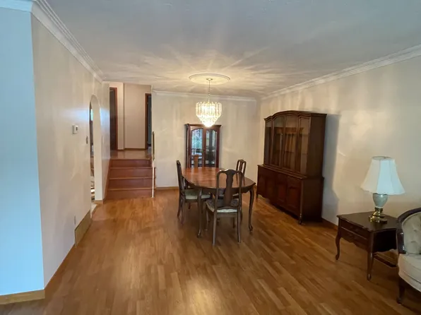 72 Purnell Dr, Hamilton, ON L9C 4Y3