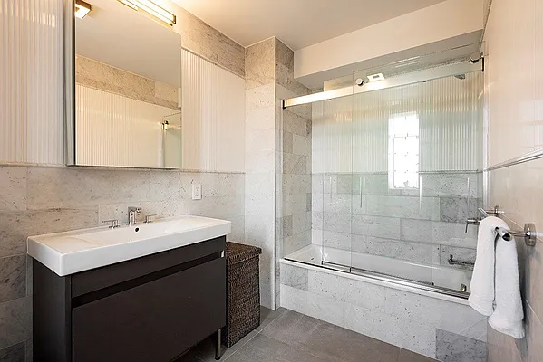 Rented by Bold Marketing | media 25