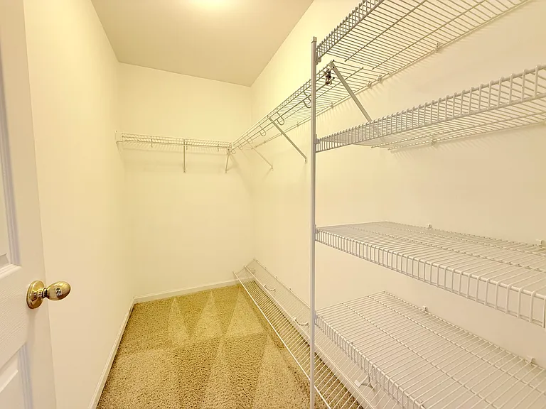 2307 Stoughton Dr — Photo 15