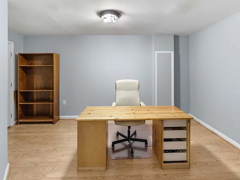 5318 Oak Ladder Ct — Photo 10