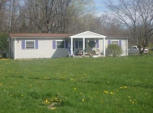 104 Outback Dr, Bunker Hill, WV 25413