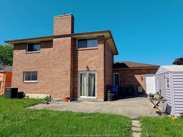 2660 Langlois Ct #UPPER — Photo 2