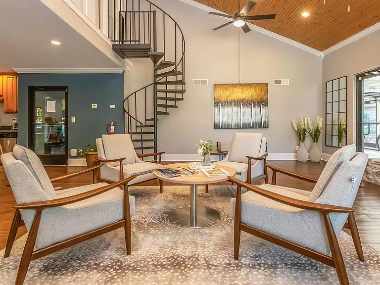 Brighton Valley Apts — Photo 85