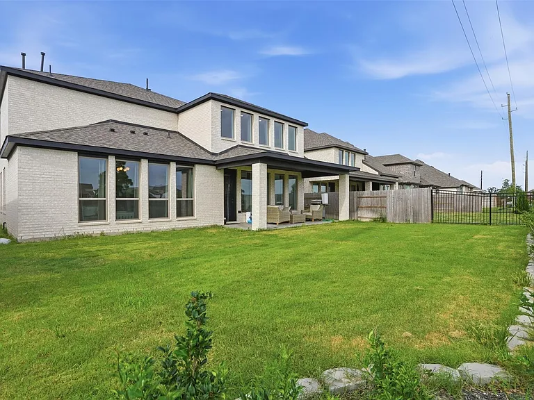 24719 Hibiscus Garden Way — Photo 13