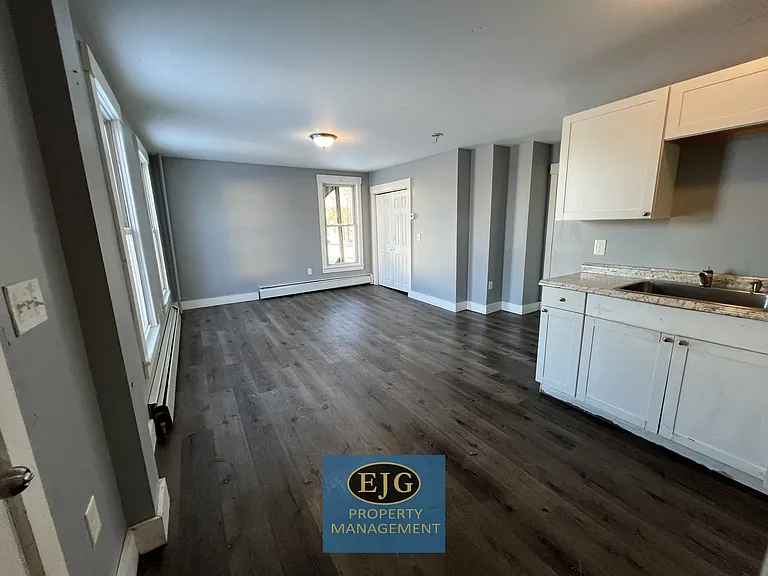 114 Messer St #5 — Photo 7